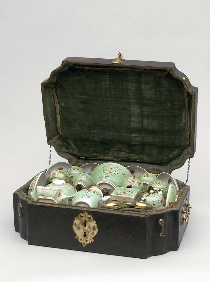 A rare green ground Coffee and Tea Service in a Travelling Case